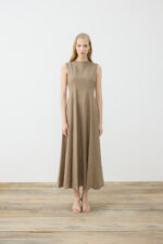 Clara 100% Linen Sleeveless Fitted Dress - Image 3